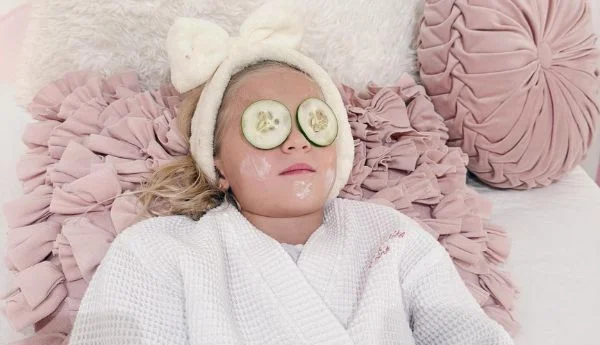 Girls at a kids spa in Coral Gables, Miami - Le Petit Spa